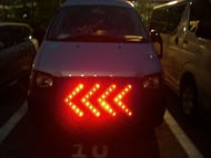 LEDシェブロン(車)